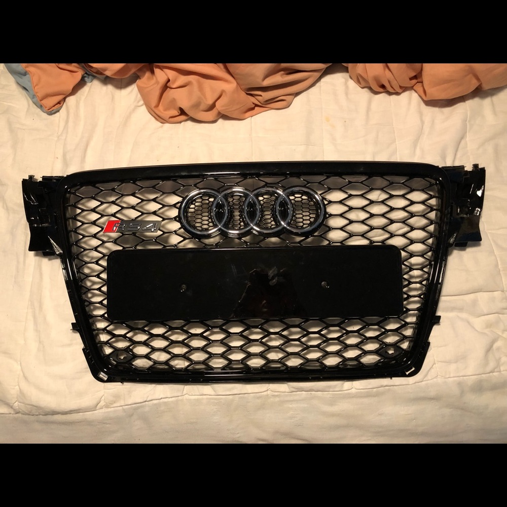 09’-12’ Audi A4 RS4 Style grill *NEW*